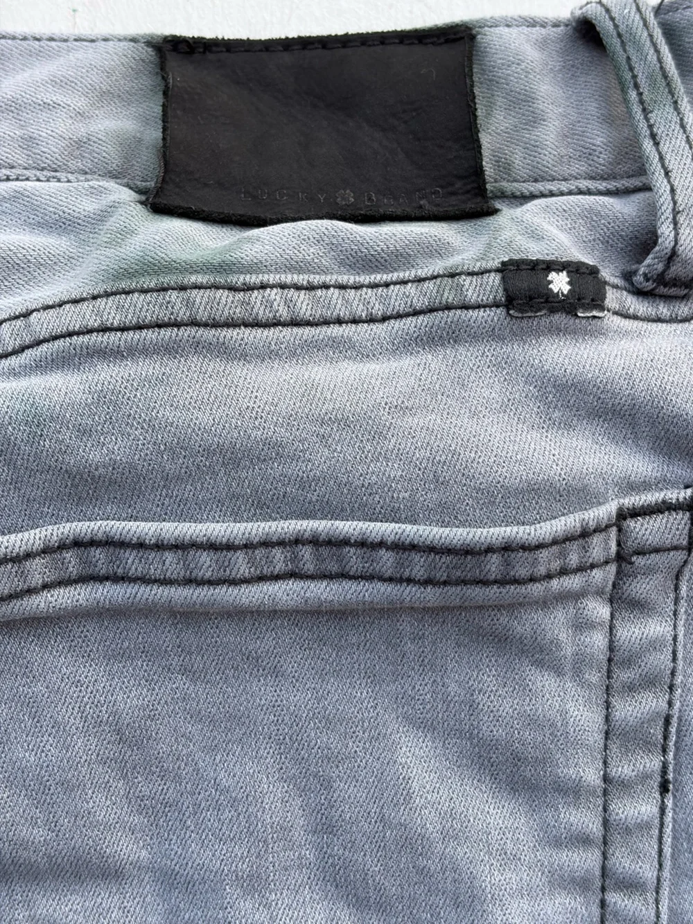 Men's Lucky Brand Jeans Gray 221 Straight Denim 36x32 Zip Original Stretch City